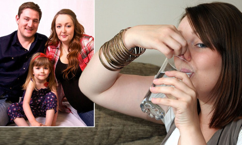 女子患怪病连续打嗝8年每日多达100次寻医未果