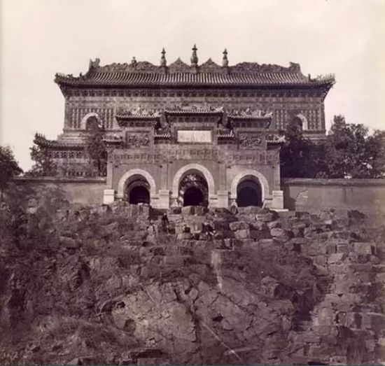 圆明园照片怎变作了颐和园？