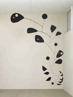 亚历山大·考尔德 《杂技演员》(约1927年)