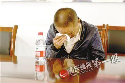 女孩曾被养母铁链锁6年 18年后拒认亲生父亲2 女孩曾被养母铁链锁6年 18年后拒认亲生父亲2