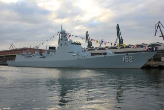 资料图:外国网友镜头下的中国海军神盾舰 资料图:外国网友镜头下的中国海军神盾舰