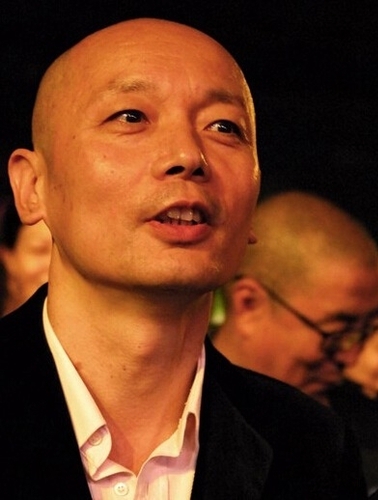 汪小菲被赞帅 明星私下啥样子？看看酒店服务员大爆料