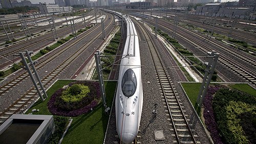 全国铁路明年实施新运行图上铁高铁动车组超6成