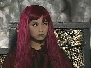 复出之后的光景就大不如前了，在捧钟嘉欣的《搜神传》里，她演了一个千年蛇妖。很多电视剧如《少年四大名捕》、《凤凰四重奏》、《读心神探》里都有她，但是更多的时候只是做了别人的陪衬。