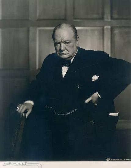 尤素福?卡什愤怒的丘吉尔 成交价253,000元 尤素福?卡什愤怒的丘吉尔 成交价253,000元