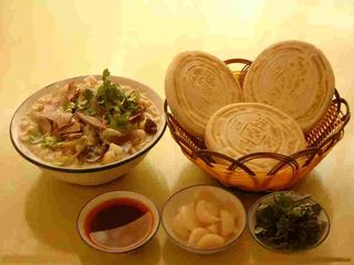 “羊肉泡馍肉标准”关键是如何落实“到胃” “羊肉泡馍肉标准”关键是如何落实“到胃”