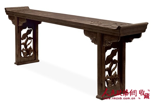 明晚期 黄花梨夹头榫带托子嵌百宝独板大翘头案 成交价:RMB 1035万元_副本 明晚期 黄花梨夹头榫带托子嵌百宝独板大翘头案 成交价:RMB 1035万元_副本