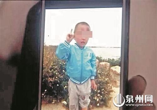 晋江三岁娃服装厂内失踪 一天后被发现惨死布堆里1 晋江三岁娃服装厂内失踪 一天后被发现惨死布堆里1