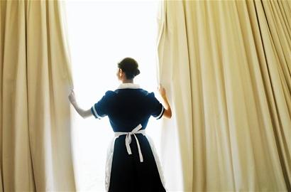 “菲佣”现身成都月薪6000 聘用需付数万中介费 “菲佣”现身成都月薪6000 聘用需付数万中介费