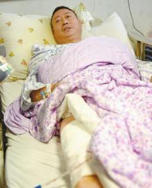 偷车贼数刀捅倒轮休民警 称以为是假警察才发狠1 偷车贼数刀捅倒轮休民警 称以为是假警察才发狠1