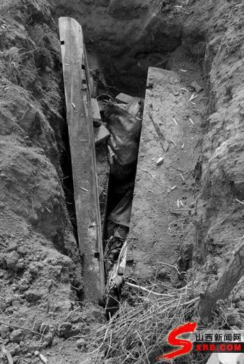 山西文水县数具女尸被盗 疑似被人配“阴婚” 山西文水县数具女尸被盗 疑似被人配“阴婚”
