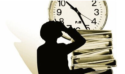 小伙休息日主动加班 却被指违反劳动纪律遭解聘 小伙休息日主动加班 却被指违反劳动纪律遭解聘