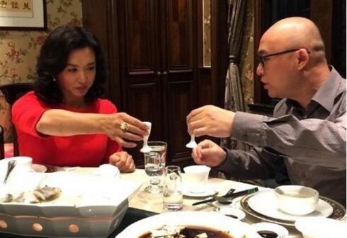 金星郭德纲拼酒 网曝金星加盟非诚勿扰变性前照片流出