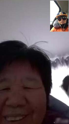 王宝强晒妈妈近照神撞脸