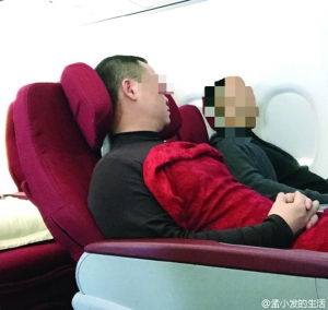 男子拒绝调整座椅   男子拒绝调整座椅