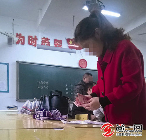 E1BF826F8ECF61FF1D0E305549F7322D E1BF826F8ECF61FF1D0E305549F7322D