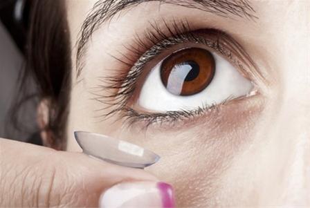 戴隐形眼镜失明2 戴隐形眼镜失明2