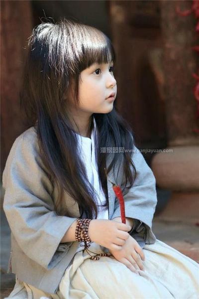 小芈月席卷文玩圈 萌娃也爱玩手串！