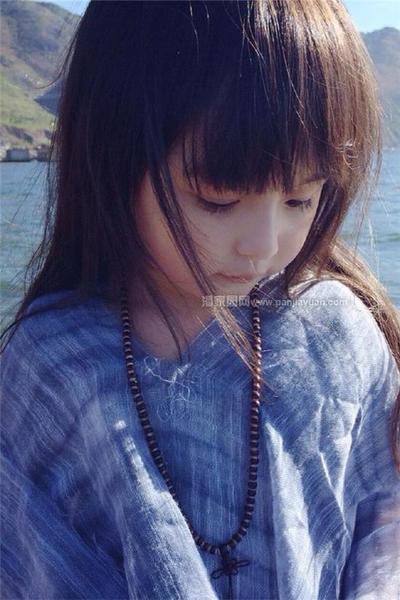 小芈月席卷文玩圈 萌娃也爱玩手串！