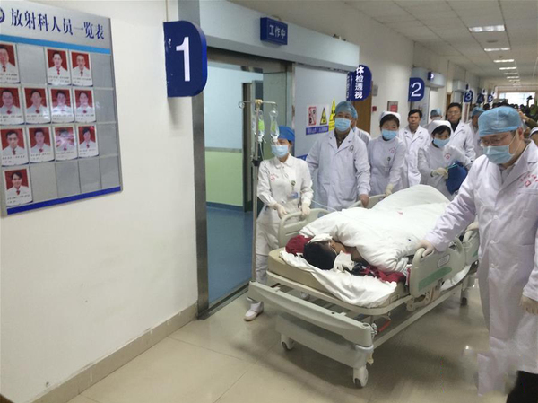 首名获救幸存者在医院接受救治