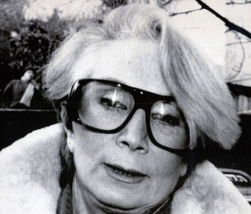 法国最著名应召女郎92岁高龄去世 曾服务肯尼迪卡扎菲(组图)