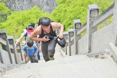 郑州一大学生创业2年赚600万 拿国家摄影师资格 郑州一大学生创业2年赚600万 拿国家摄影师资格