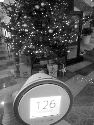 室内公共场所空气差 教委:调研学校设空净设备3 室内公共场所空气差 教委:调研学校设空净设备3