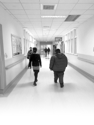 14岁小伙体重322斤 专家:不减肥撑不到20岁 14岁小伙体重322斤 专家:不减肥撑不到20岁