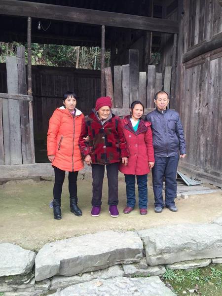 湖北女子凭记三字“密码” 被拐26年后奇?；丶?