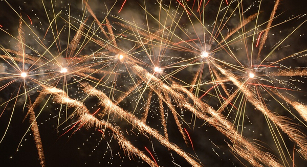 2015122112021640128 2015122112021640128