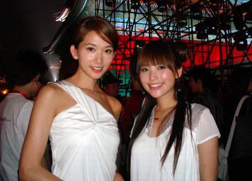 金莎与林志玲的旧合照