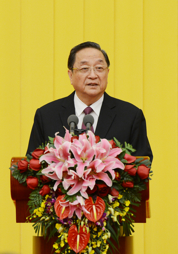 2015年12月31日，全国政协在北京举行新年茶话会。中共中央政治局常委、全国政协主席俞正声主持茶话会。    本报记者  姜贵东  摄