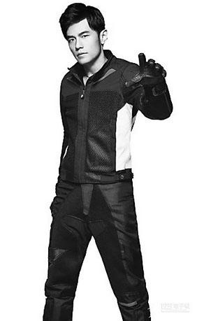 周杰伦年入近亿元