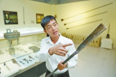 洛阳铲 图片来源:大河报 洛阳铲 图片来源:大河报