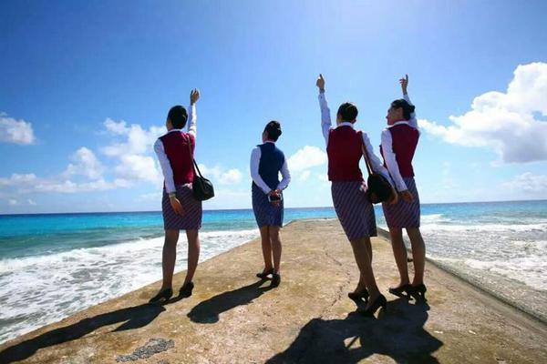 永暑礁新建机场位于我国南沙永暑礁上，是我国目前最南端的一座机场。 新华社记者 查春明 摄 图片来源：中国军网