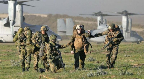 日自卫队拟征召民用船 吸纳民间人士作预备队员 日自卫队拟征召民用船 吸纳民间人士作预备队员