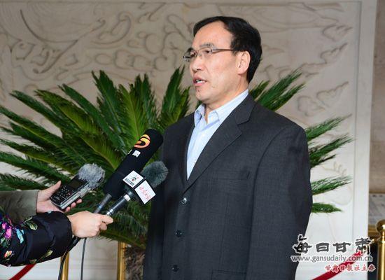 点击图片翻到下一页>> \