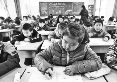 小女孩替爷爷道歉后续 孩子称“公平是最好的” 小女孩替爷爷道歉后续 孩子称“公平是最好的”