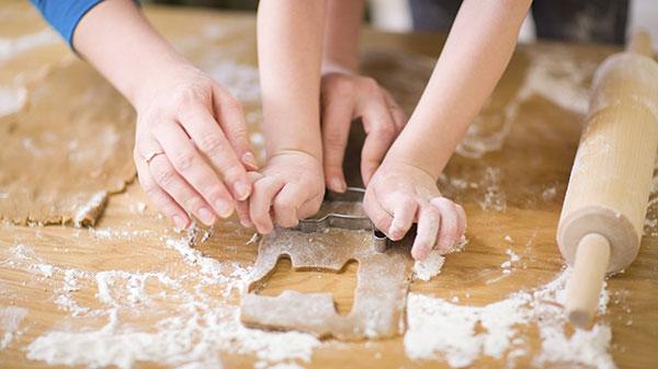 上海首个聋人家政培训班结业 解春节保姆荒燃眉急 上海首个聋人家政培训班结业 解春节保姆荒燃眉急