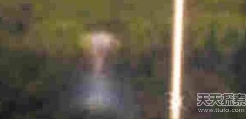 点击图片翻到下一页>> 俄罗斯神秘电台 盘点不为人知的外星人神秘事件/组图