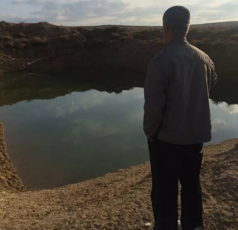 中国缺水困局调查：鄱阳湖冬季枯水 草太密要防火7