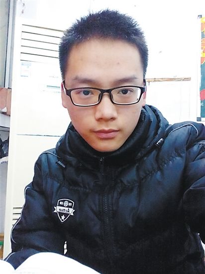 17岁少年用手游还原母校 一草一木都看得清1 17岁少年用手游还原母校 一草一木都看得清1