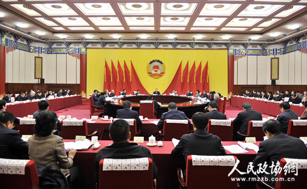 3一月十九日，政协第十二届全国委员会第三十九次主席会议在北京主持召开。全国政协副主席杜青林主持会议。 本报记者姜贵东摄