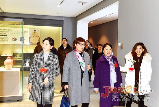 点击图片翻到下一页>>