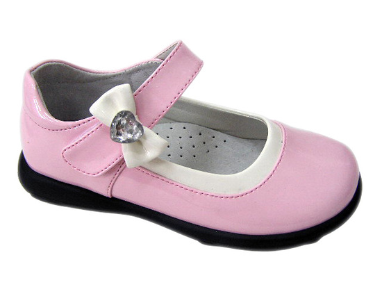 童鞋四大风险 威胁孩子健康