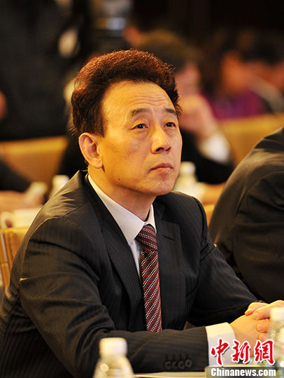 官方:四川前省长魏宏之妻系因年龄问题正常卸任