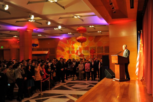 中国驻美大使:中美要加强对话沟通有效管控分歧