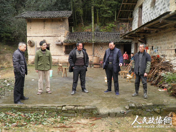 瑞金市政协全会前开展“大走访、大联系、大调研”活动