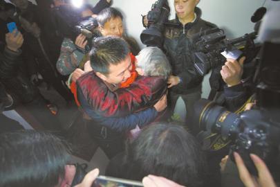 陈满拒绝“杀人纵火案”死者女儿见面之约(组图)