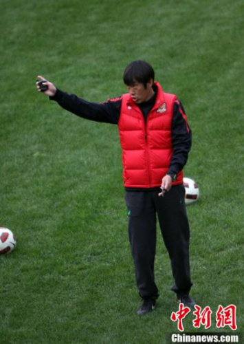 资料图：高洪波在训练中。图片来源：Osports全体育图片社